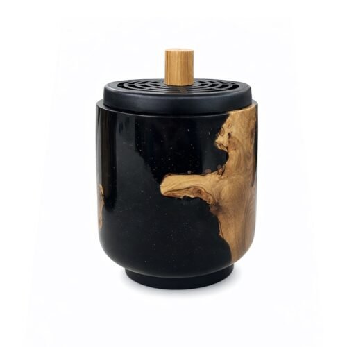 مبخر شخصي أسود